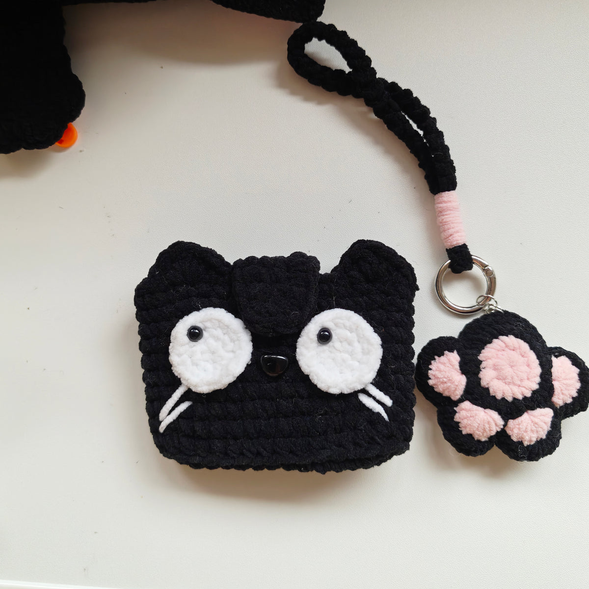 Handmade Crochet Black Cat Coin Purse, Kawaii Cat Pouch with Lanyard, Cute Cat Keychain Bag Charm, Gift for Cat Lover