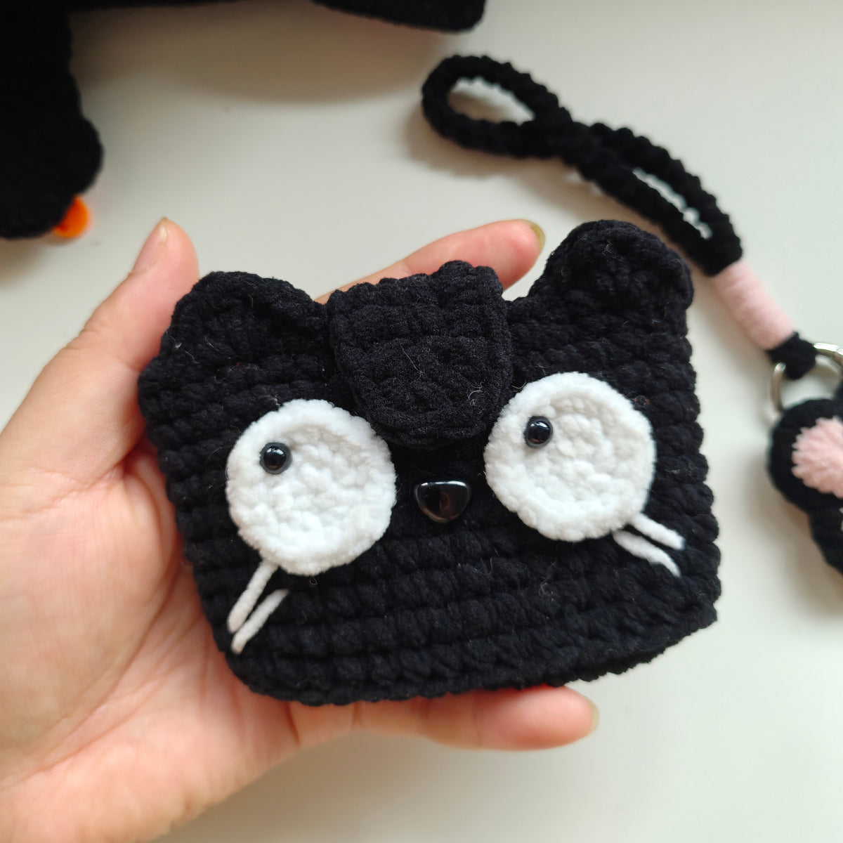 Handmade Crochet Black Cat Coin Purse, Kawaii Cat Pouch with Lanyard, Cute Cat Keychain Bag Charm, Gift for Cat Lover